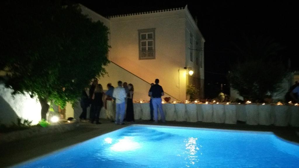 אפרטהוטל ספצס Economou Mansion מראה חיצוני תמונה