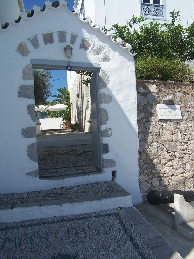 אפרטהוטל ספצס Economou Mansion מראה חיצוני תמונה